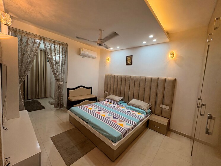 Bedroom, pir machalla 3 Bedroom 1850 Sq.Ft. Apartment In Pir Machalla Zirakpur 9089859