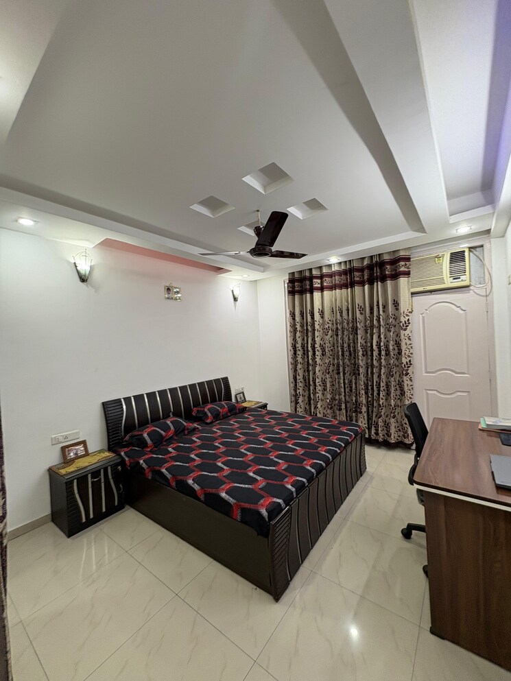 Bedroom, pir machalla 3 Bedroom 1850 Sq.Ft. Apartment In Pir Machalla Zirakpur 9089859