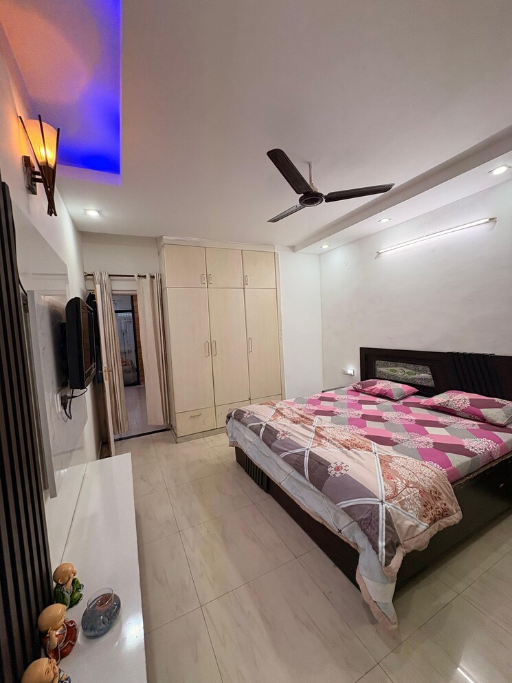 Bedroom, pir machalla 3 Bedroom 1850 Sq.Ft. Apartment In Pir Machalla Zirakpur 9089859