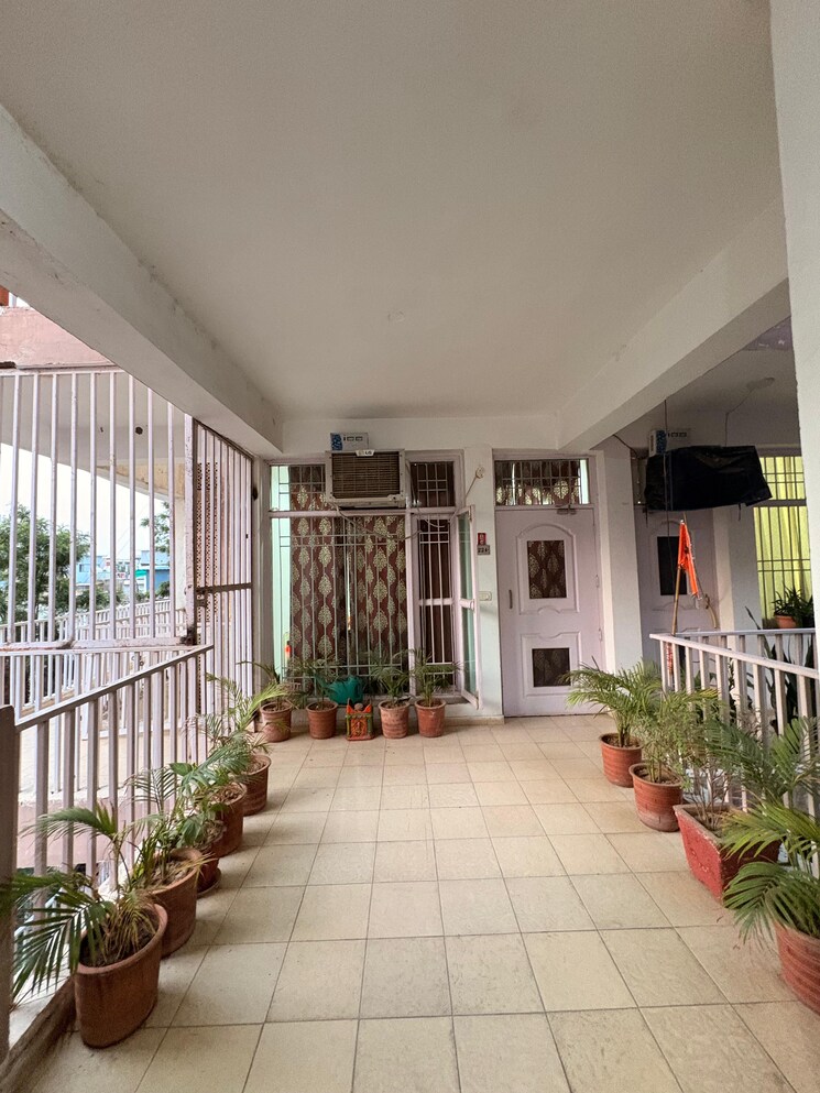 Balcony, pir machalla 3 Bedroom 1850 Sq.Ft. Apartment In Pir Machalla Zirakpur 9089859