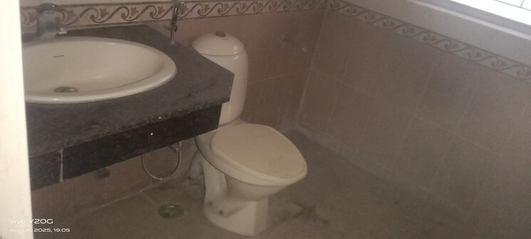 Bathroom, today-blossoms-ii 3 Bedroom 1399 Sq.Ft. Builder Floor In Sector 51 Gurgaon 9089885