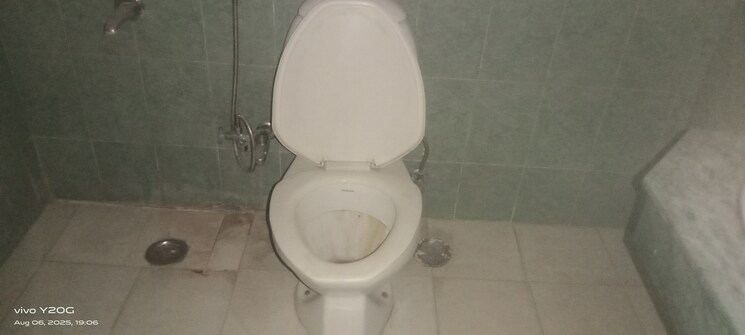 Bathroom, today-blossoms-ii 3 Bedroom 1399 Sq.Ft. Builder Floor In Sector 51 Gurgaon 9089885