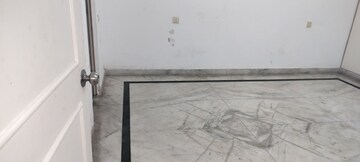Room in 3 BHK Independent House at Sector 48 – for Rent