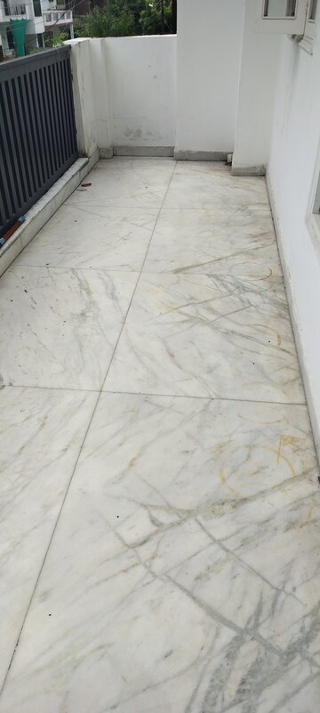 Balcony in 3 BHK Independent House at Sector 48 – for Rent