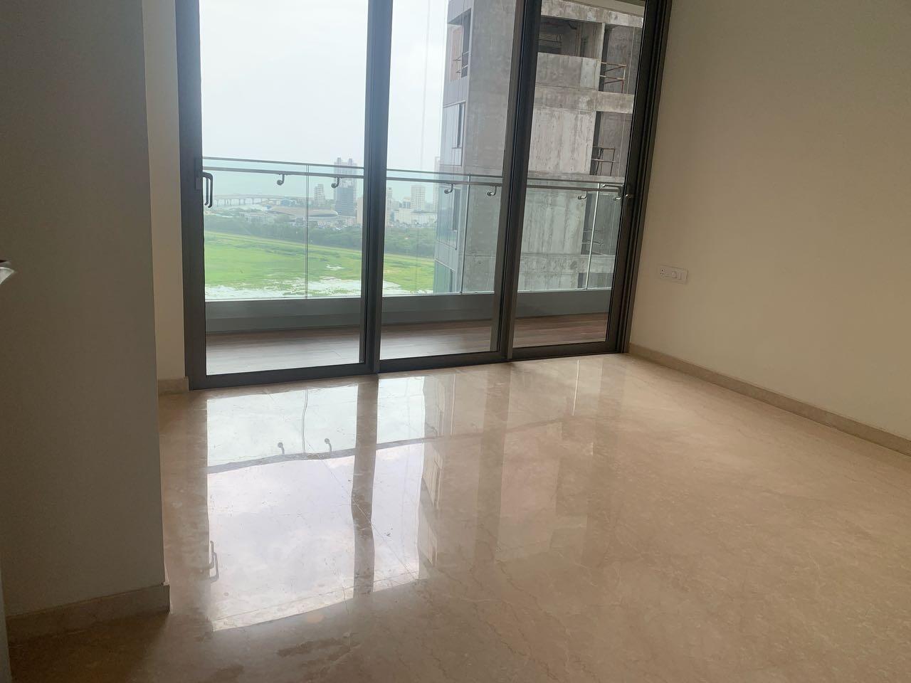 5 BHK + Servant Room Apartment For Sale in Piramal Mahalaxmi