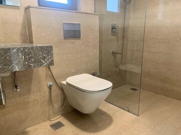 Attached Bathroom in 5 BHK Apartment at Piramal Mahalaxmi, Mahalaxmi – for Sale