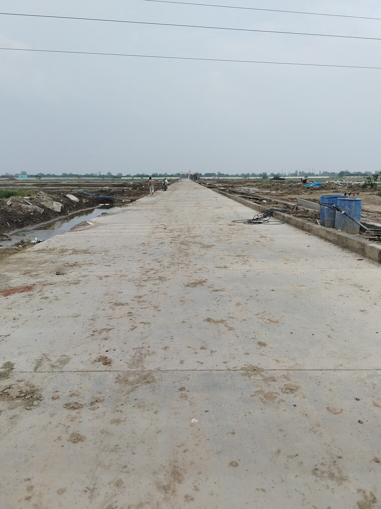 Exterior View, govardhan  200 Sq.Yd. Plot In Govardhan Mathura 9089908