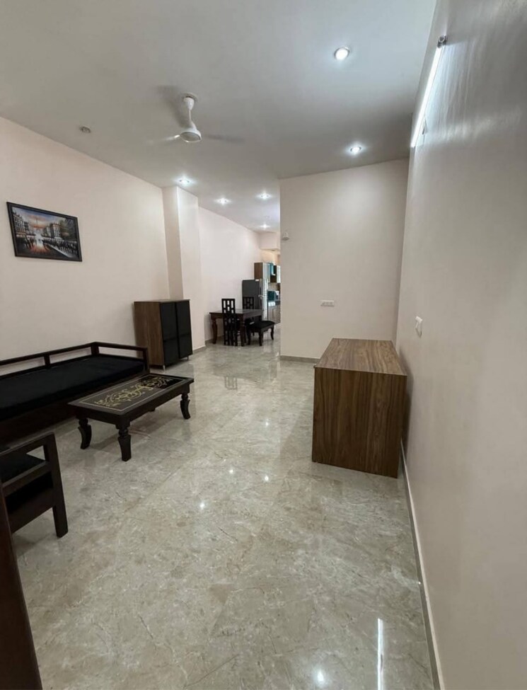 Living Room, super-mart-1 1 Bedroom 900 Sq.Ft. Builder Floor In Sector 27 Gurgaon 9089940