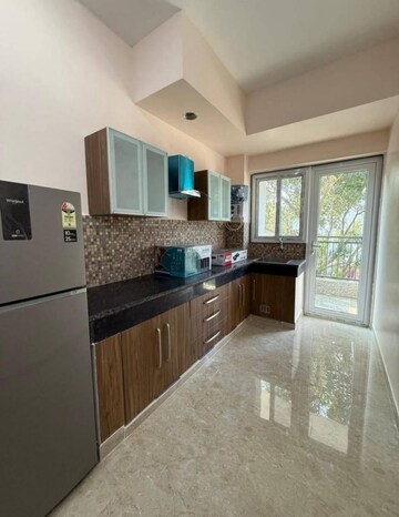 Kitchen in 1 BHK Builder Floor at Super Mart 1, Sector 27 – for Rent