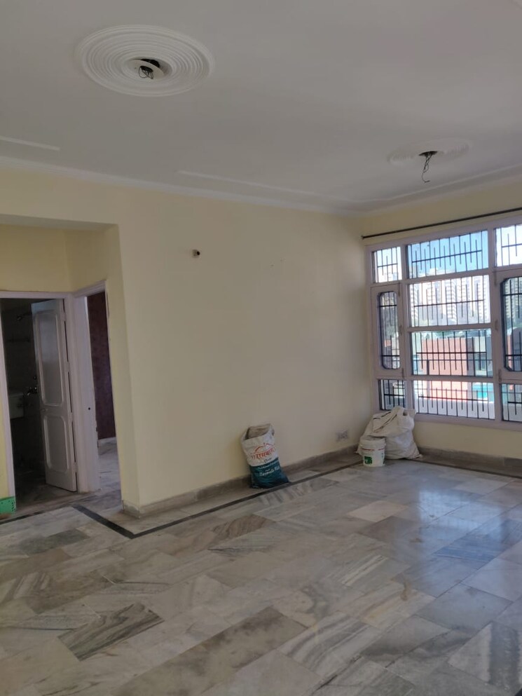 undefined, sector 20 3 Bedroom 1750 Sq.Ft. Apartment In Sector 20 Panchkula 9089931