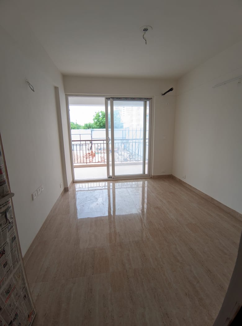 2 BHK 1014 Sq.Ft. Apartment in KLJ Platinum Heights