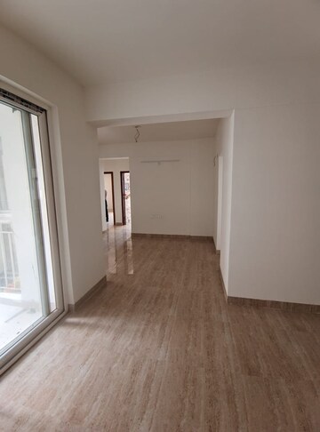 Room in 2 BHK Apartment at KLJ Platinum Heights, Sector 77 – for Sale