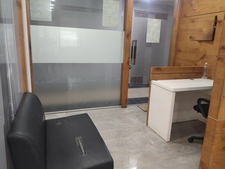 Kitchen, netaji subhash place Commercial Office Space 985 Sq.Ft. In Netaji Subhash Place Delhi 9089958