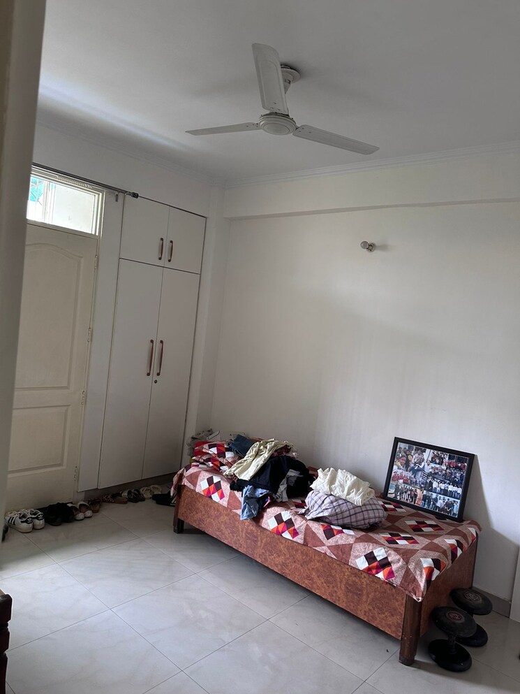 Bedroom, rajhans-plaza 3 Bedroom 1500 Sq.Ft. Apartment In Ahinsa Khand 2 Ghaziabad 9089967