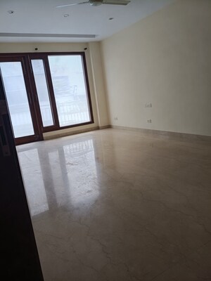 6 BHK Independent House For Sale in New Friends Colony