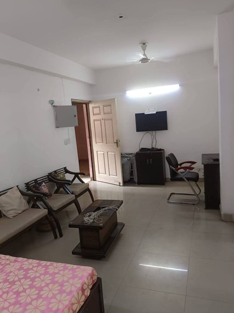 Living Room, sam-palm-olympia 3 Bedroom 1357 Sq.Ft. Apartment In Sector 16c Greater Noida Greater Noida 9090008