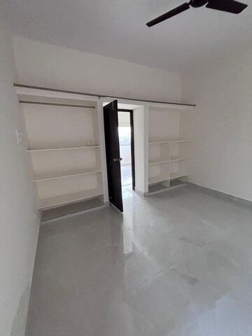 Room in 2 BHK Apartment at SS Zenith, Adibatla – for Rent