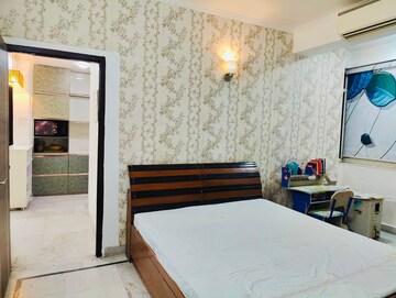 Bedroom in 3 BHK Apartment at Parsvnath Majestic Floors, Vaibhav Khand – for Rent