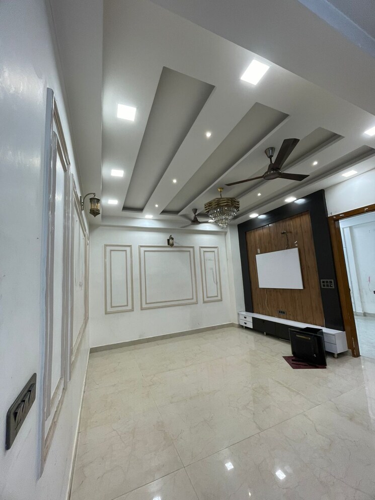 Bedroom, prateek-grand-city 3 Bedroom 1585 Sq.Ft. Apartment In Siddharth Vihar Ghaziabad 9090048