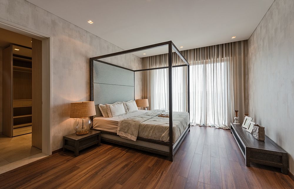 3.5 BHK + Servant Room,Study Room 1700 Sq.Ft. Apartment in Waterfront Condominiums