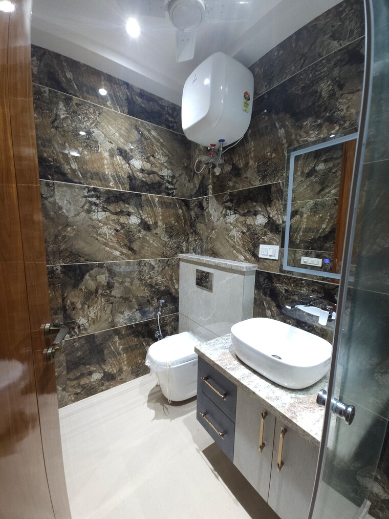 Team Area, sector 19 dwarka 4 Bedroom 2250 Sq.Ft. Builder Floor In Sector 19 Dwarka Delhi 9090070