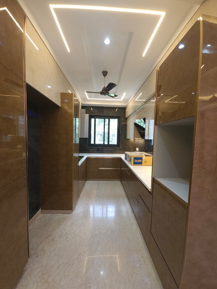 Kitchen, sector 19 dwarka 4 Bedroom 2250 Sq.Ft. Builder Floor In Sector 19 Dwarka Delhi 9090070