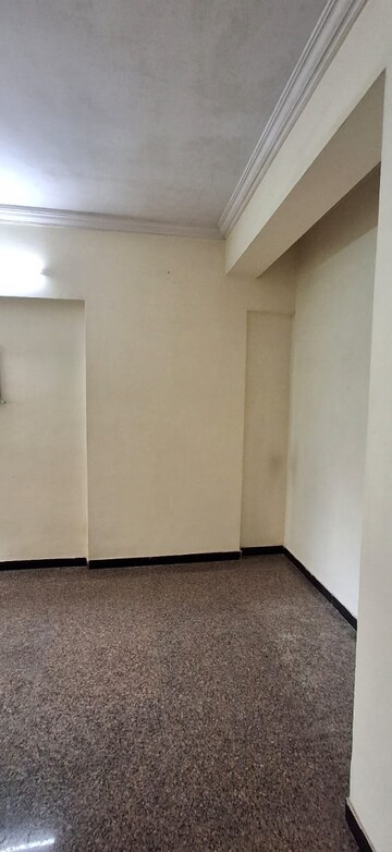 Room in 2 BHK Apartment at Dheeraj Ganga, Malad West – for Rent