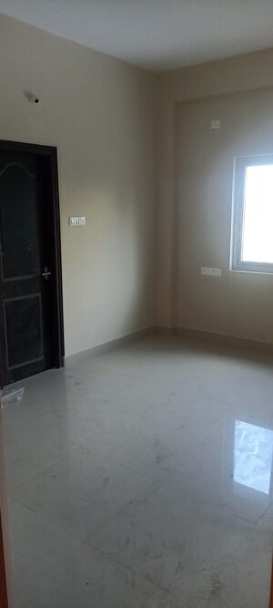 Room in 2 BHK Apartment at Mehdipatnam – for Sale