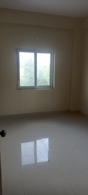 Room in 2 BHK Apartment at Mehdipatnam – for Sale
