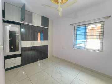 Room in 1 BHK Builder Floor at Hsr Layout – for Rent