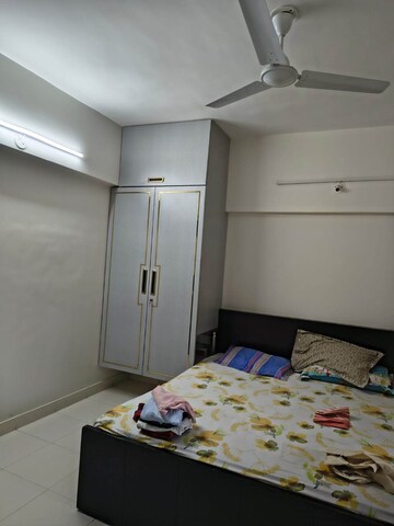 Room in 2 BHK Apartment at Galaxy Corner Chandan Nagar, Chandan Nagar – for Rent