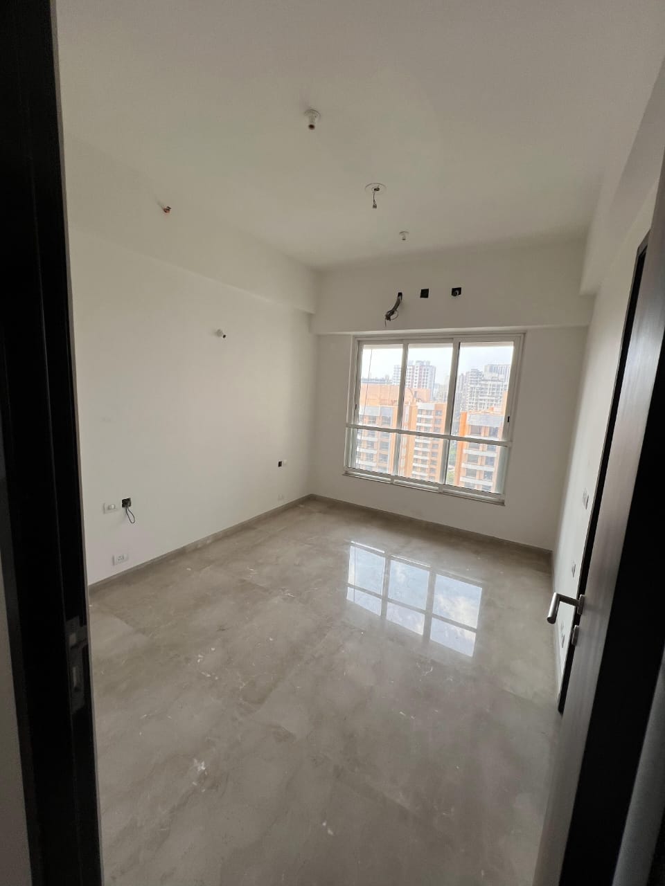 2 BHK + Pooja Room Apartment For Sale in Kalpataru Radiance