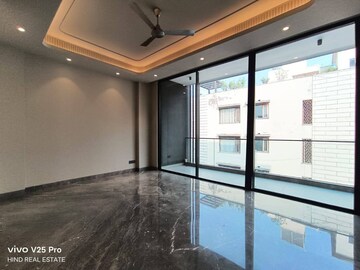Room in 4 BHK Builder Floor at Greater Kailash I – for Sale