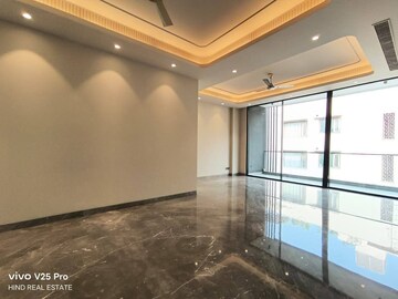 Room in 4 BHK Builder Floor at Greater Kailash I – for Sale