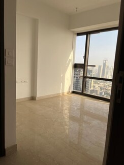 5 BHK + Servant Room Apartment For Sale in Lodha The Park
