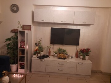 Furnished Amenities in 2.5 BHK Apartment at Galaxy Royale, Gaur City 2 – for Rent
