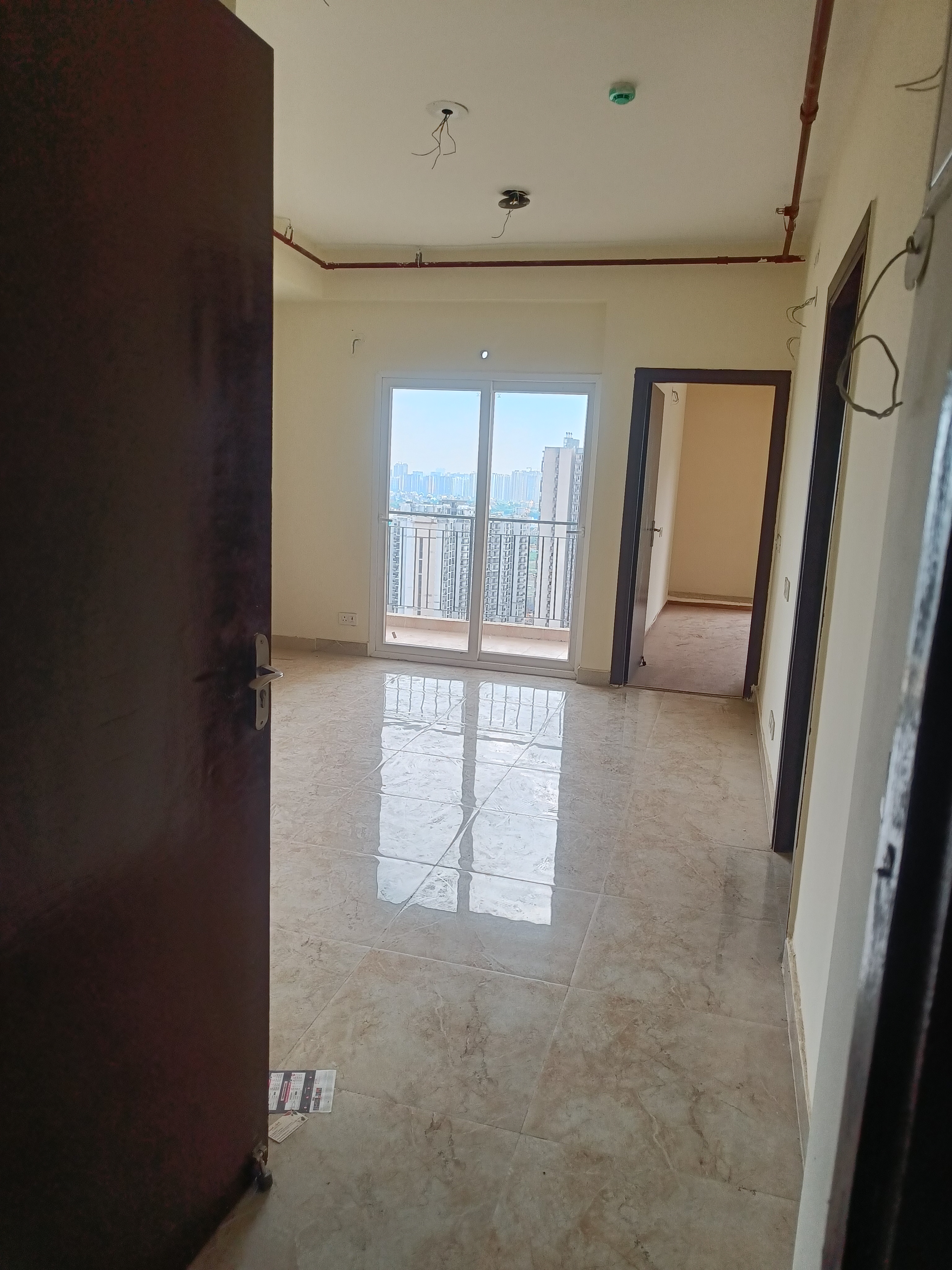 2 BHK Apartment For Sale in Amrapali Enchante