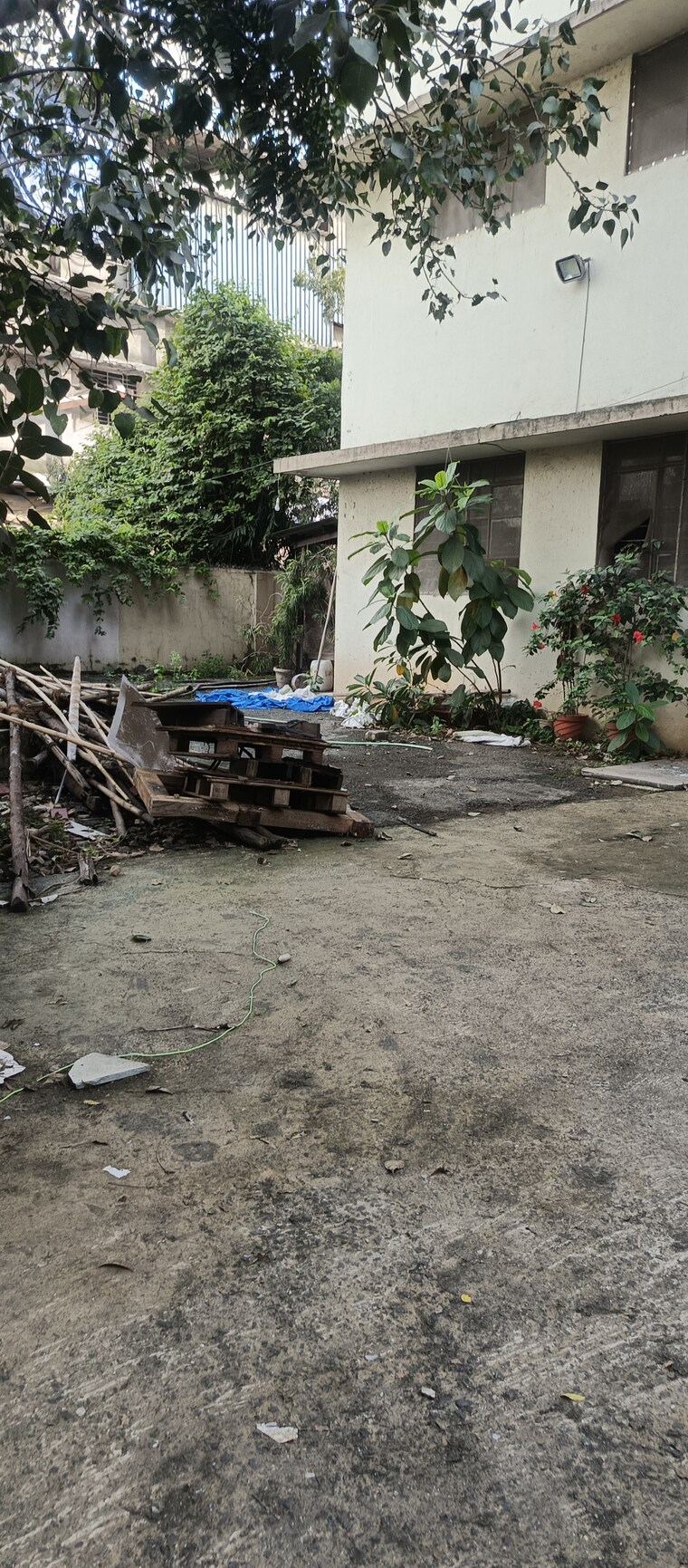  Parking, gami-industrial-park Commercial Warehouse 1632 Sq.Mt. In Pawne Navi Mumbai 9090182