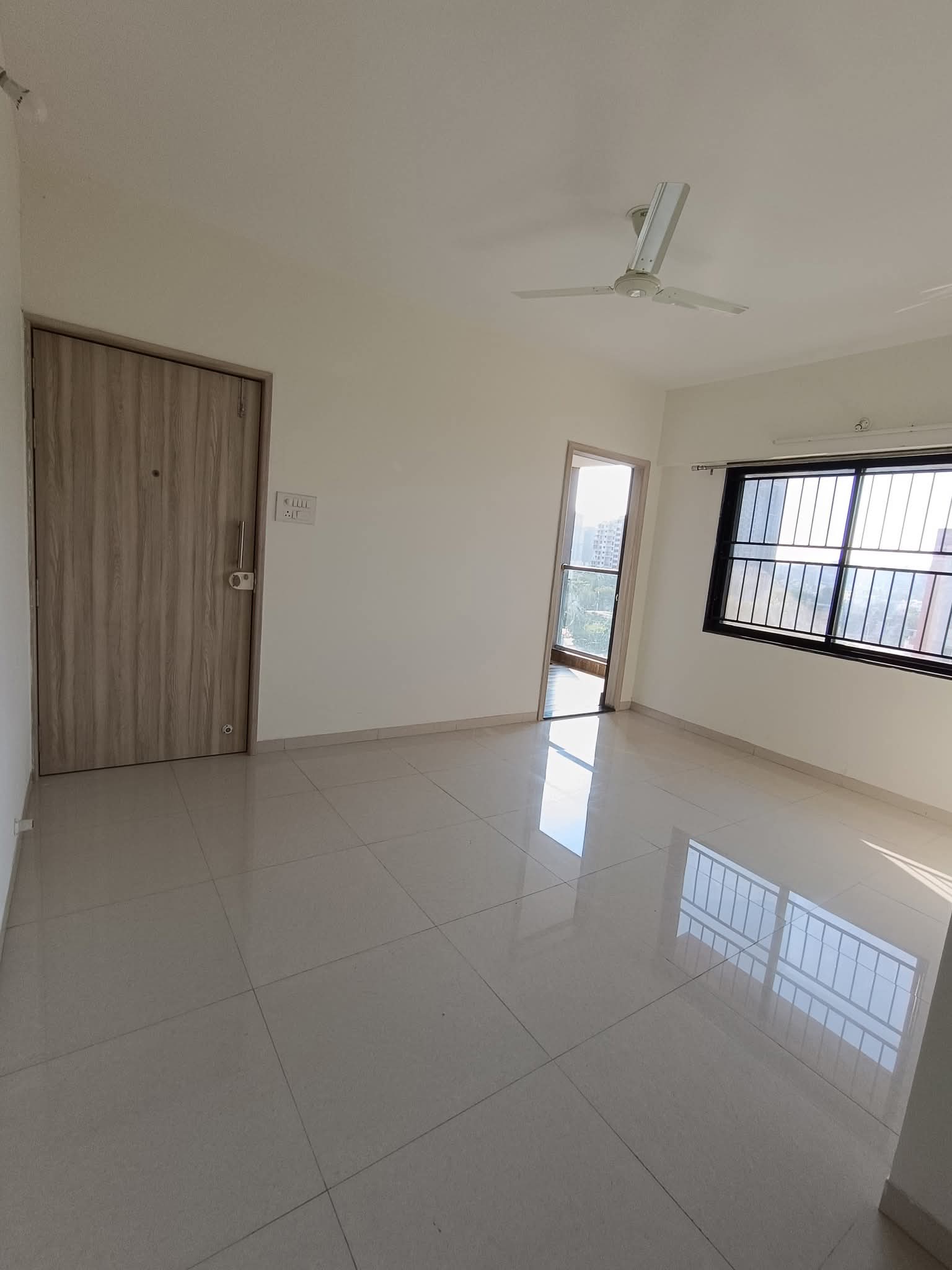 2 BHK Apartment For Rent in Kohinoor Sapphire