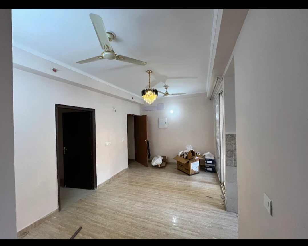 2 BHK Apartment For Rent in Amrapali Golf Homes