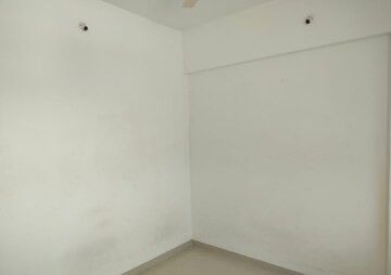 Room in 4 BHK Apartment at Somani Dream Home, Punawale – for Rent