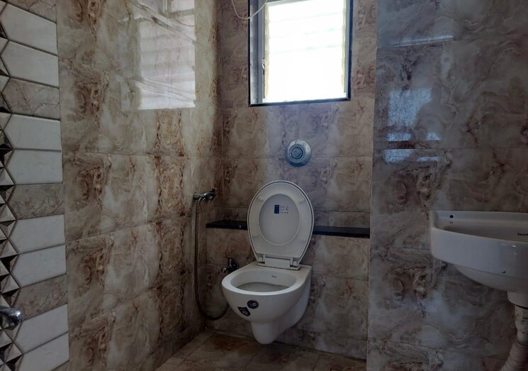 Bathroom, somani-dream-home 4 Bedroom 1600 Sq.Ft. Apartment In Punawale Pune 9090288