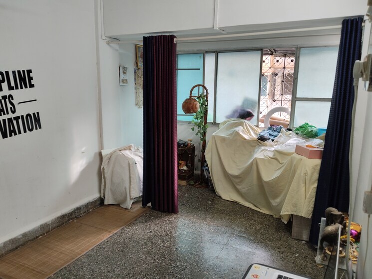 Room, inlaks-nagar-chs 1 Bedroom 480 Sq.Ft. Builder Floor In Andheri West Mumbai 9090277