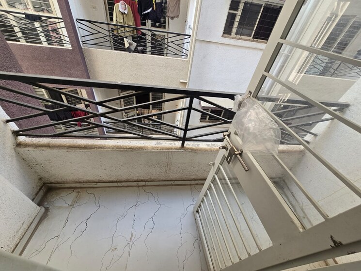 Balcony, kumar-ecoscapes 1 Bedroom 500 Sq.Ft. Apartment In Kharadi Pune 9090312