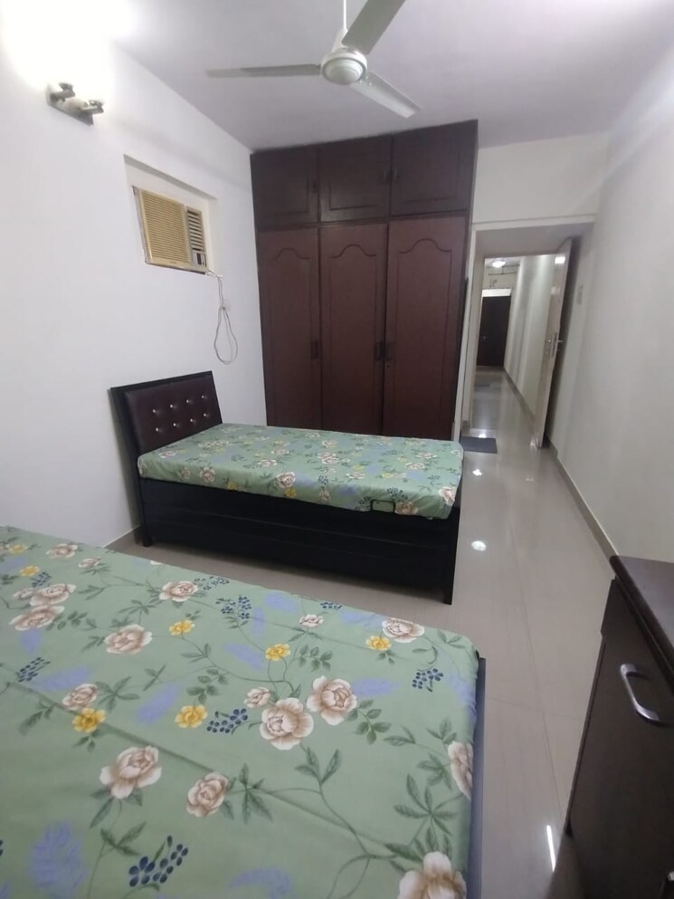 Bedroom, powai Pg For Boys & Girls In Powai 9090387