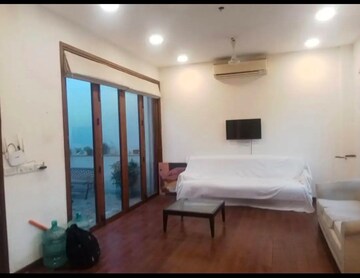 Bedroom in 1 BHK Builder Floor at Saket – for Rent