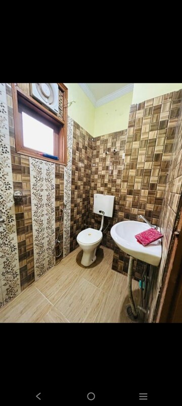 Master Bedroom in 1 BHK Builder Floor at Saket – for Rent
