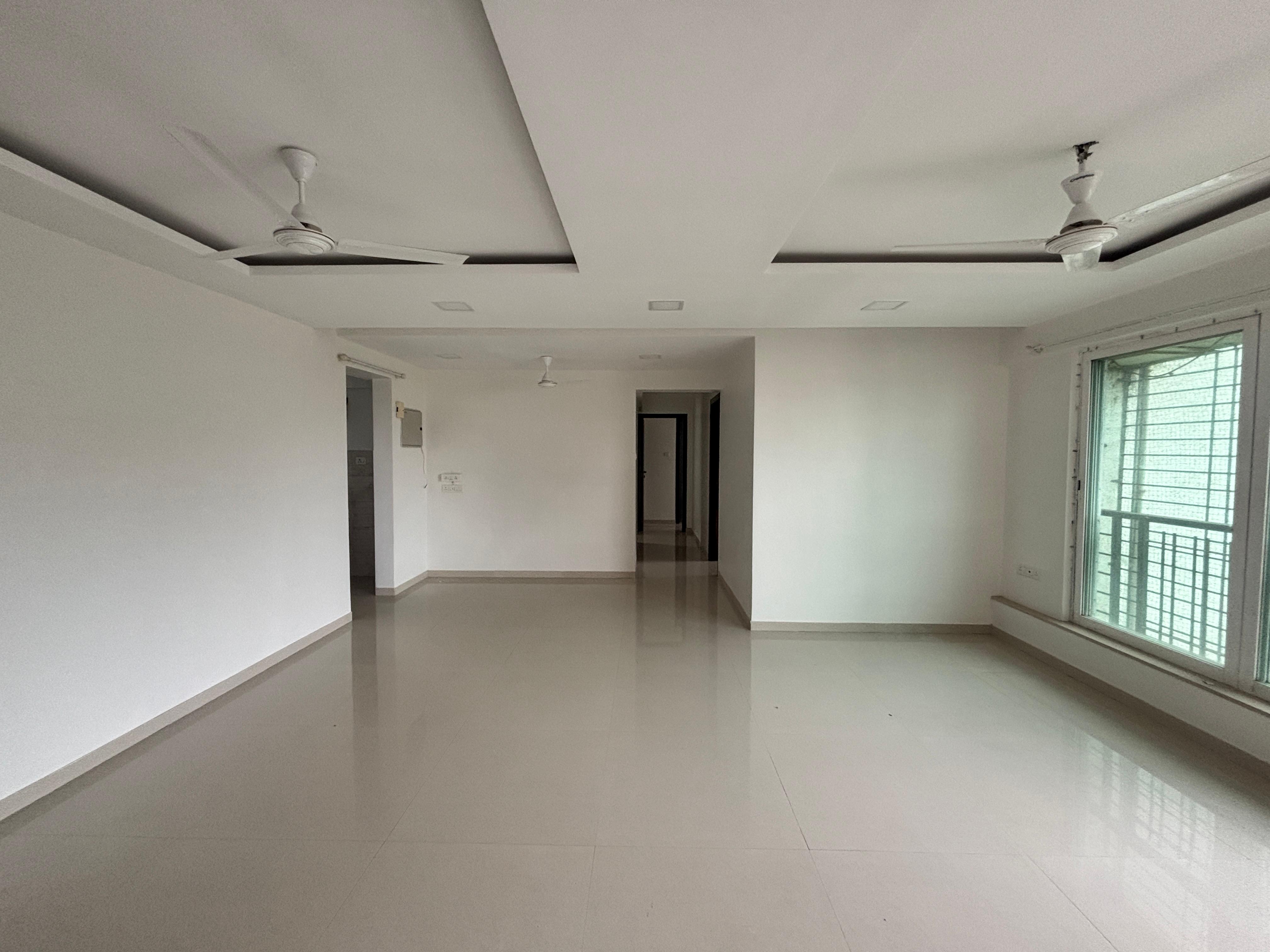 3 BHK 1600 Sq.Ft. Apartment in DLH Orchid