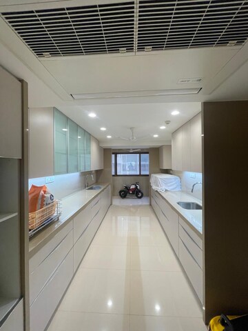 Building Lobby in 4 BHK Apartment at Raiaskaran Parthenon, Andheri West – for Rent