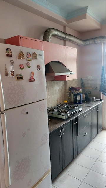 Kitchen in 3.5 BHK Apartment at Amrapali Silicon City, Sector 76 – for Rent